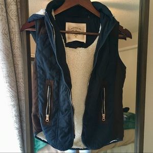 Sherpa lined Vest